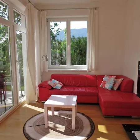 Holiday home Grünes Flores: Oasis With Zero Emissions Bad Ischl