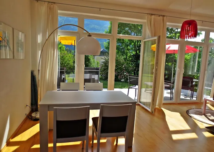 Flores, Oder Doppelzimmer, Im Grünen, 5 Gehminuten Ins Zentrum, Parkplatz, Zero Emissions Ferienhaus *