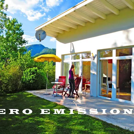 Feriehus Grünes Flores: Oasis With Zero Emissions *