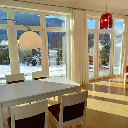 Feriehus Grünes Flores: Oasis With Zero Emissions *