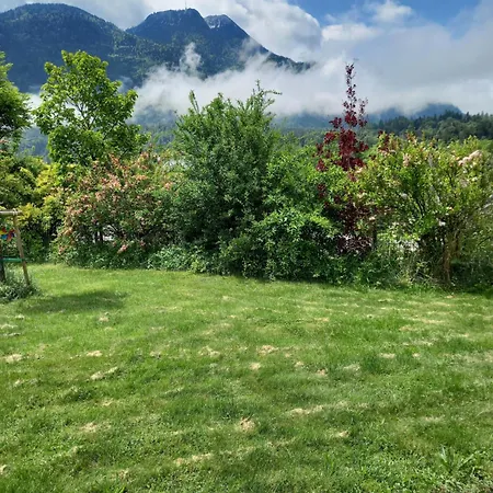 Grünes Flores: Oasis With Zero Emissions Bad Ischl