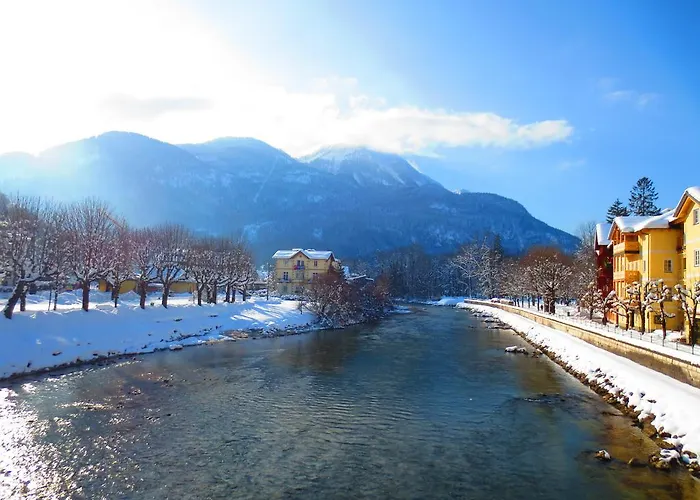 Casa vacanze Flores, Oder Doppelzimmer, Im Gruenen, 5 Gehminuten Ins Zentrum, Parkplatz, Zero Emissions Bad Ischl